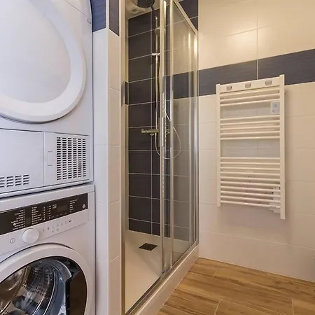 Apartman Face A La Avec Loggia, Cour, Wifi Et Barbecue - - Fr-1-306-844